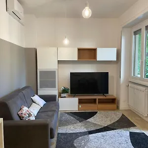 https://pit-stop-apartment.it-lombardy.com